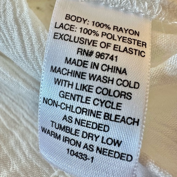 Arizona Jean Co Boho Peasant Blouse Ivory Lace Rayon Flowy Top XXL | Neutral 🤍 - Picture 7 of 9